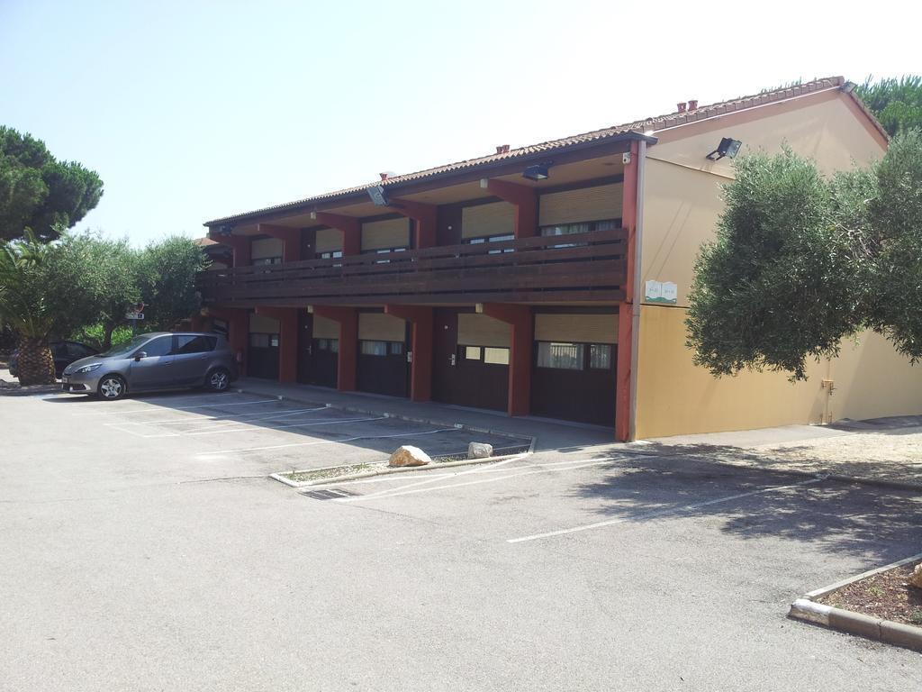Campanile Perpignan Sud Hotel Bagian luar foto
