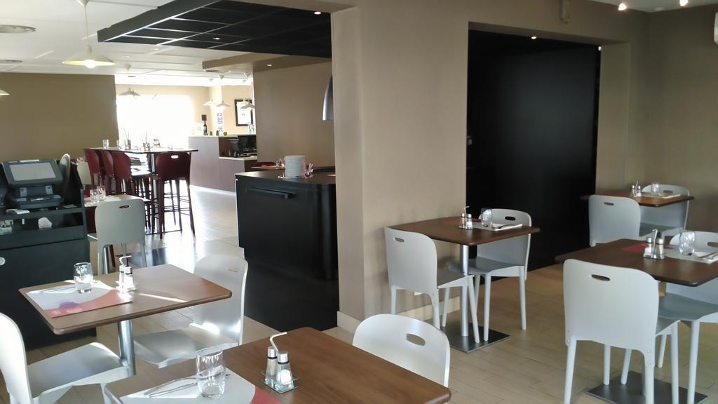 Campanile Perpignan Sud Hotel Bagian luar foto